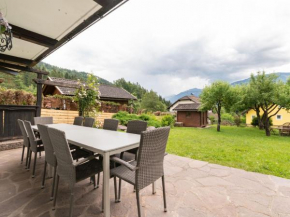 Beautiful country house with large garden and sauna a short distance from the center and slopes